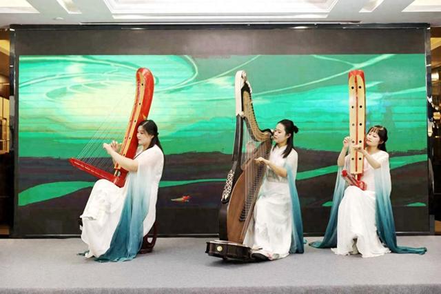 【2025打卡中国】以开放之姿汇全球创想 “打卡中国·潮涌东方——Amazing郑州”创想汇成功举办