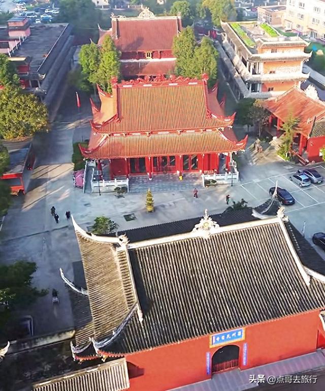 成都崇州被严重低估的寺庙，陆游曾多次游览，不要门票，公交直达