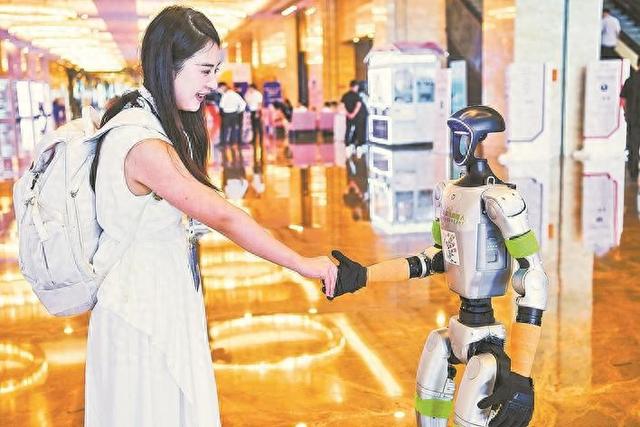 扩内需有何新举措？如何实施好“人工智能＋”行动？