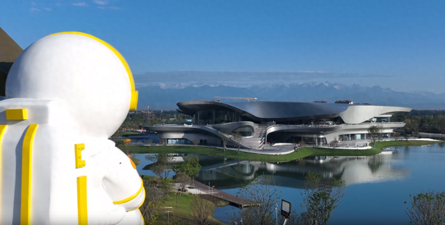 秋假遛娃指南！郫都这些宝藏公园，承包亲子惬意时光