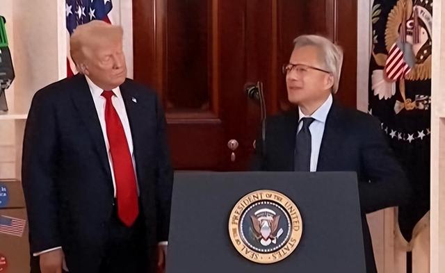 放开H200却锁死最新芯片 特朗普对华芯片政策藏着什么算计？