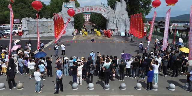 东方红林业局有限公司赫哲湖畔民宿度假区16日正式营业 全省最大的卡丁车专业赛道开门迎客