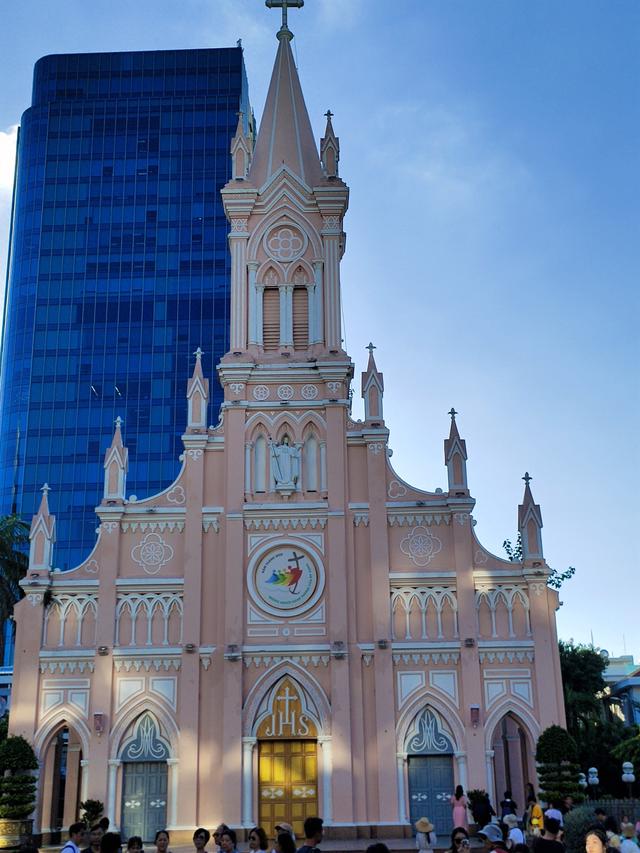越南岘港，一座风景美丽的城市