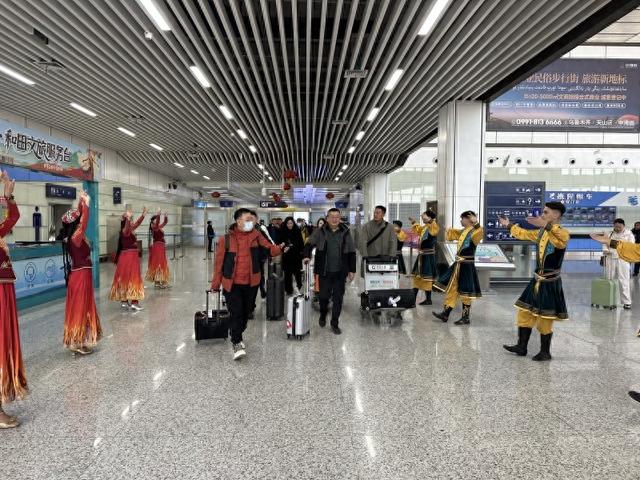 全国·新疆旅行商大会和田段活动启动 探访和田特色景点 感受大美和田魅力