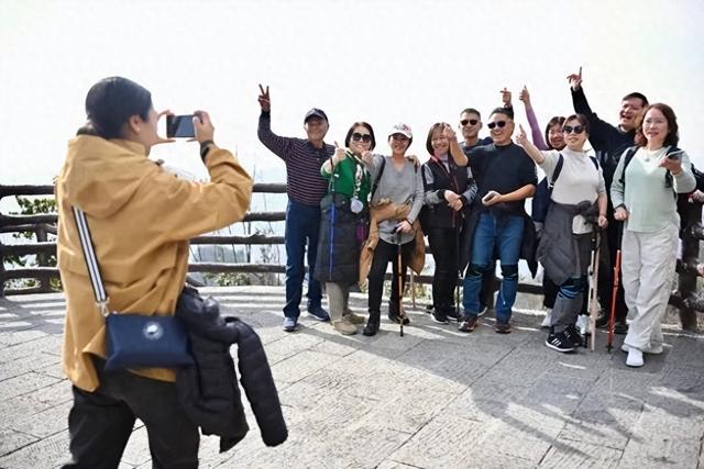 香港新闻网 | 探秘恩施：错峰邂逅山水，体验多元风情湖北恩施