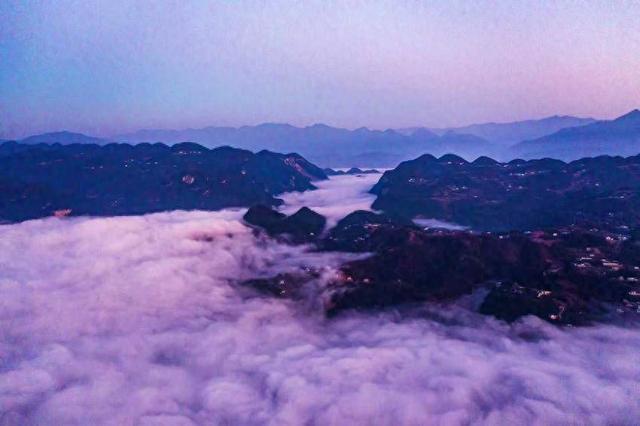 巴东：梦幻云海扮靓神农溪