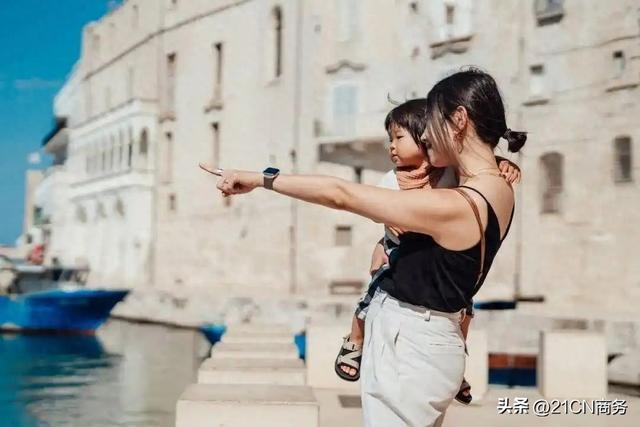 中产家长“卷不动”暑期旅游了：一场从焦虑到觉醒的集体转身