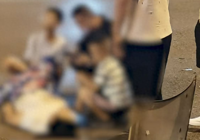 辽宁大连一女子被撞后不治身亡	，家属质疑交警不跨区施救，警方回应：伤亡事故必须由事故民警到场