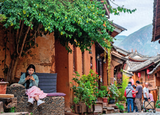 《瞭望》刊文：旅居云南正勃兴