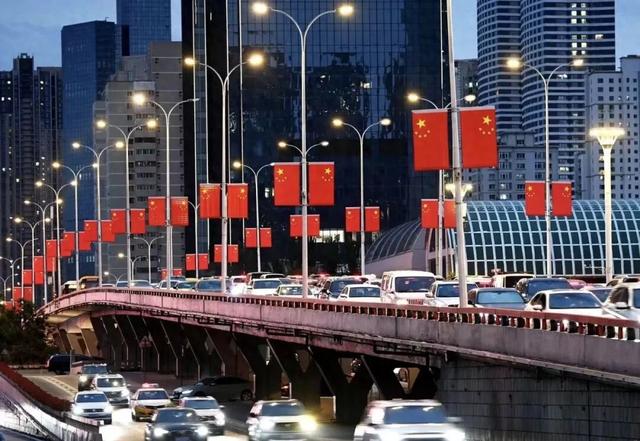 国庆首日，我省文旅开门红！景区人气爆棚，消费热潮起