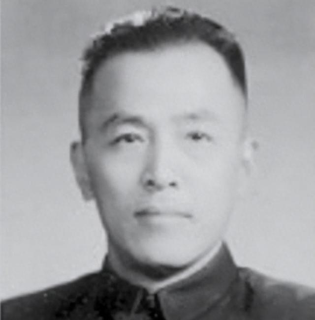 贴身保护毛主席30年，汪东兴晚年后悔道：当年瞎了眼让主席用此人