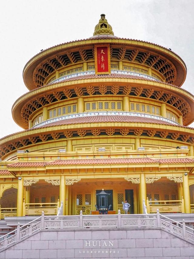 来泉州惠安别只去崇武古城！在这座千年古县登科山逛夜市！