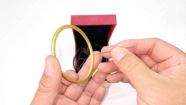 买黄金时只需一根针，真假黄金立马“现原形”，你也赶紧试试吧