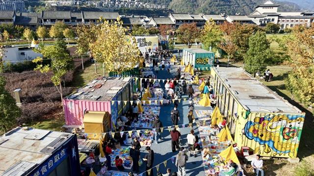 暖冬市集“遛娃”新体验！Popo崽营地解锁周末亲子玩法