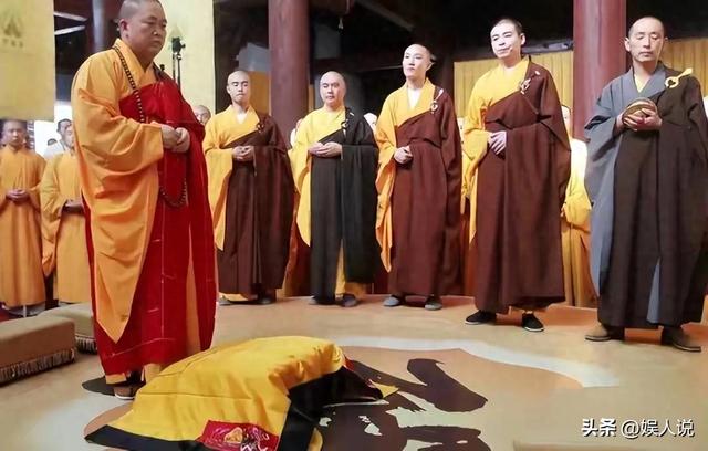 释永信被抓走调查，又有三大噩耗传出，私生活混乱只是冰山一角！