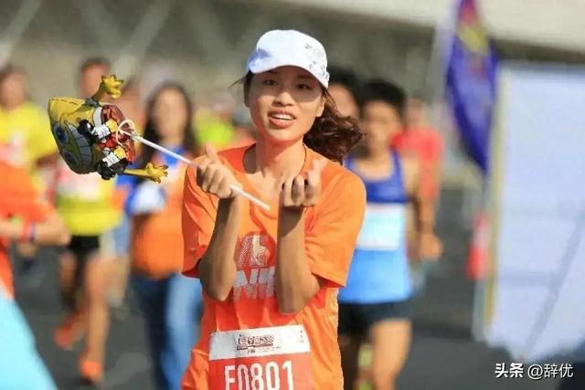 官媒发文，高调官宣“最快女护士”亮眼战绩，网友：终于等到这天