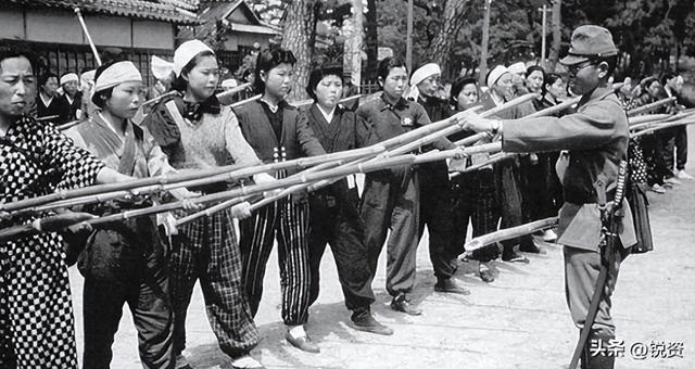 二战日本死磕到底，美国暗藏杀招，不投降就灭亡！