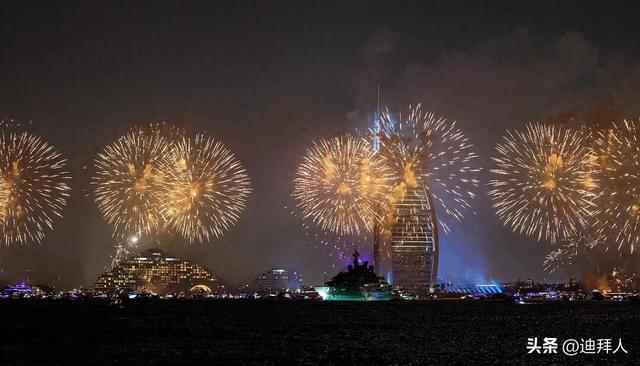 热气球之旅到水下派对｜阿联酋5种独特的新年夜庆祝方式