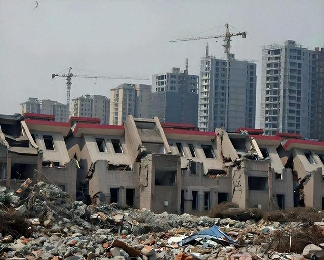 2026年开始，预制板楼房将“全面拆除”？3种方式安置居民