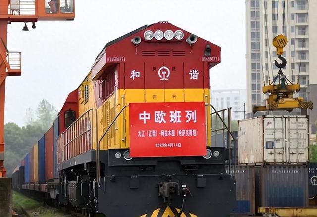 一次又一次触发战争引线	，为什么每次世界大战，都要闪击波兰？