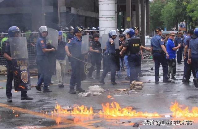菲局势控制不住，马科斯下令抓人，莎拉忽然透露：某国要收留老杜