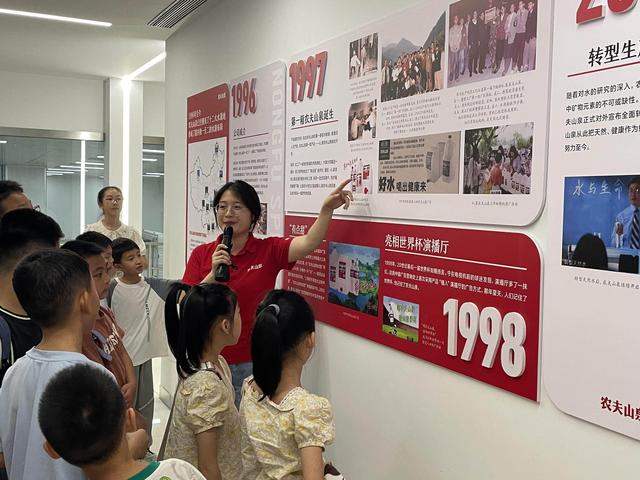 多彩假期·共促成长，河源举办“工业解码小达人”活动