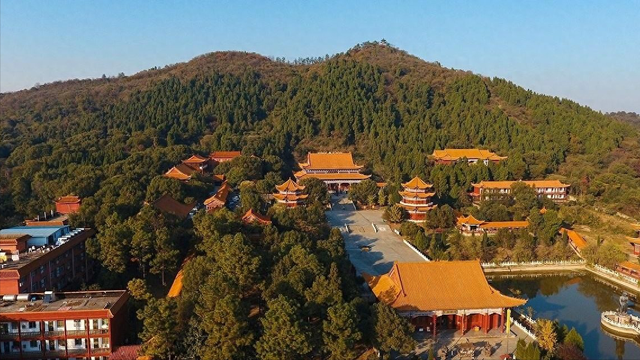 28岁研究生仅带500毫升矿泉水，高温天徒步龙泉山，最终不幸遇难