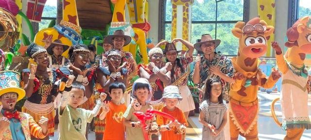 8月清远文旅热力全开！清远长隆上新：森林温泉趣味戏水 东南亚美食飘香
