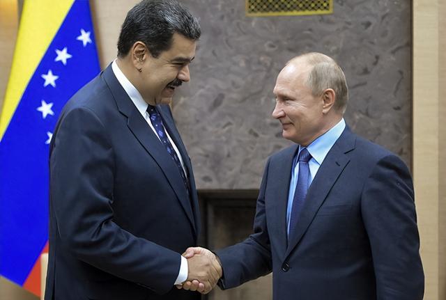 又有小动作了！老美持续对委方施压，普京一通电话或真能改变局势