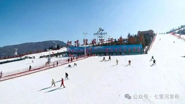 “兰州至松鸣岩滑雪场”旅游直通车开通
