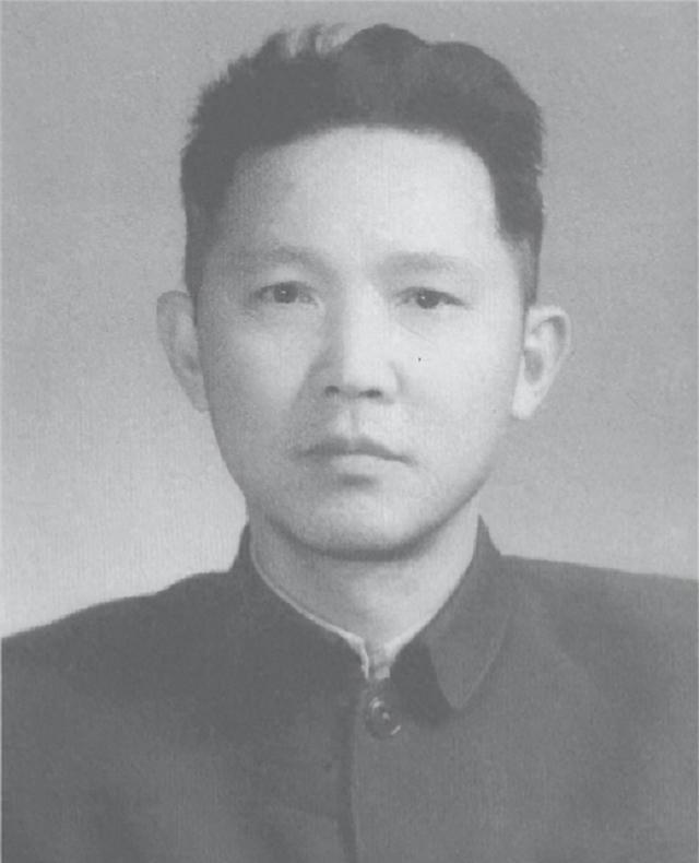 67年，傅崇碧被查出将30多位老干部藏在卫戍区，毛主席：我让办的