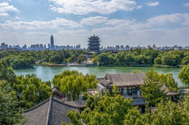 济南，一座为了吃也值得专程前往的城市