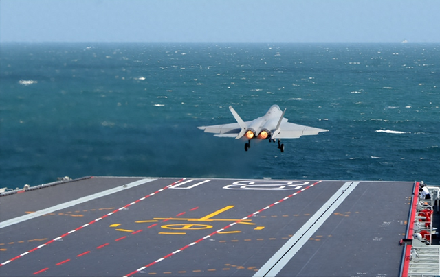 福建舰藏着多少底气？三航母不是终点，而是中国海上时代的起点！