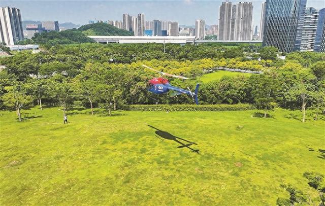 深圳首条空中公园观光线开通