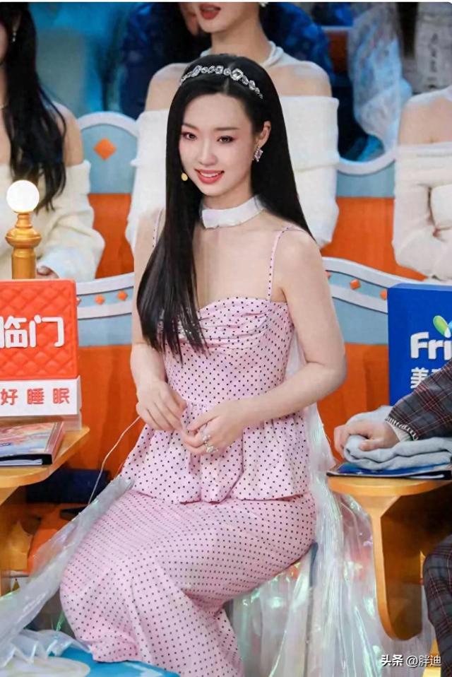 真不敢相信这是一个明星的家，怪不得前男友在她没工作时选择分手