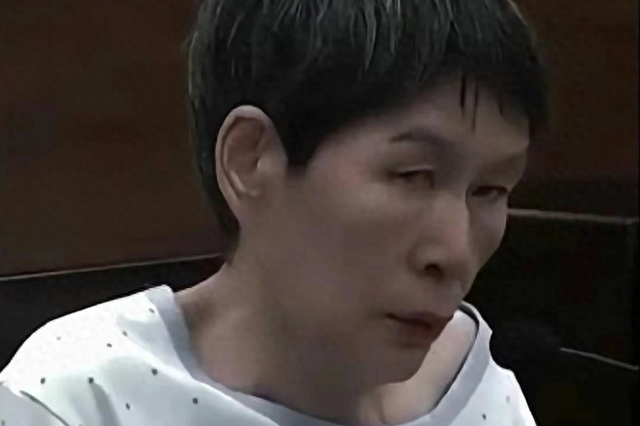 被判死刑后余华英反问杨妞花：我用开水浇你头，你还会有头发吗？