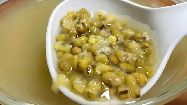 绿豆汤最正宗的做法（煮绿豆汤）