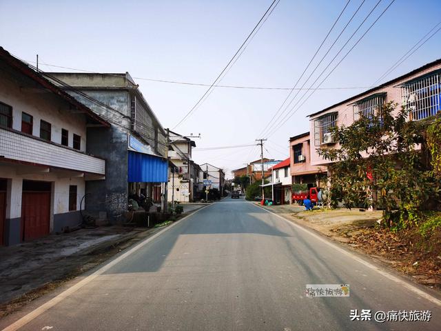 行走自贡：自犍路上的荣县鼎新张家场