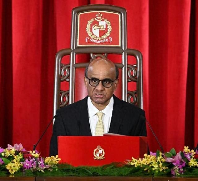 新加坡总统公开警告中国：要想世界和平，中国得放弃一样东西