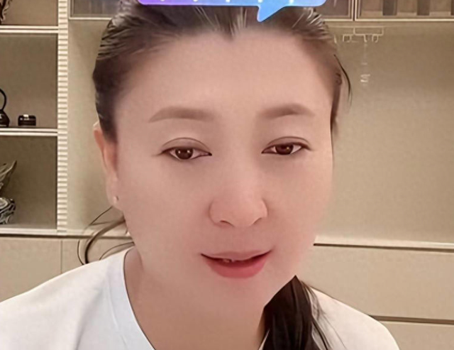 闫学晶哭穷风波大反转！儿子忍不住说出真相，有一点让那英说对了