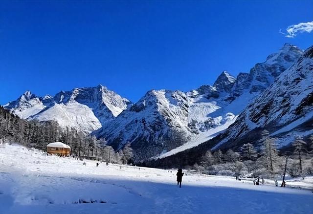 逃离钢铁森林！川西冬季冰雪秘境全攻略，治愈灵魂的终极指南