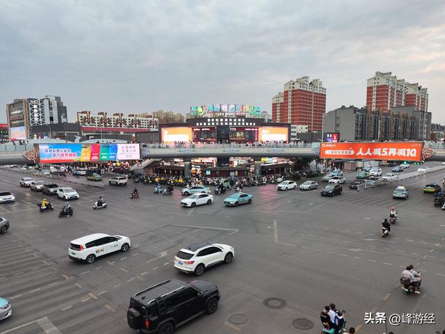 怀远观光夜市，排几十米的长龙只为尝一口牛肉饼