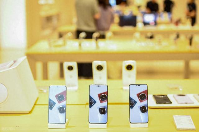 华为mate70和nova14优享版很快就发布，华为mate80曝光图片不对