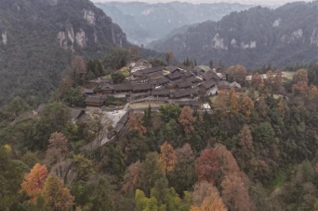 冬日多彩十八洞