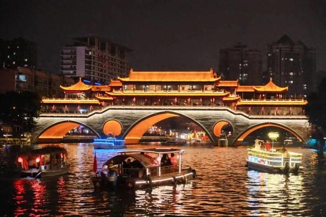 来锦江闹元宵,就这样玩儿→