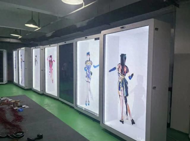 闲鱼流行自制“裸眼3D盒子”，自带7寸全息屏，成品249块