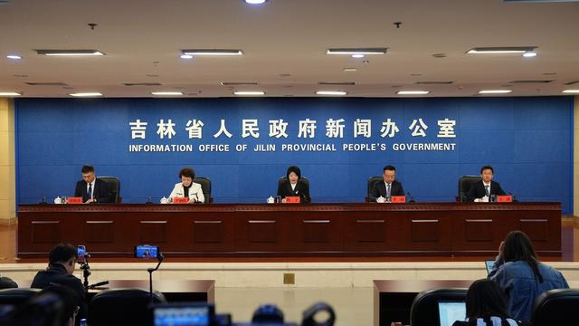 长白山新雪季启幕 邀全球游客共赴“粉雪之约”