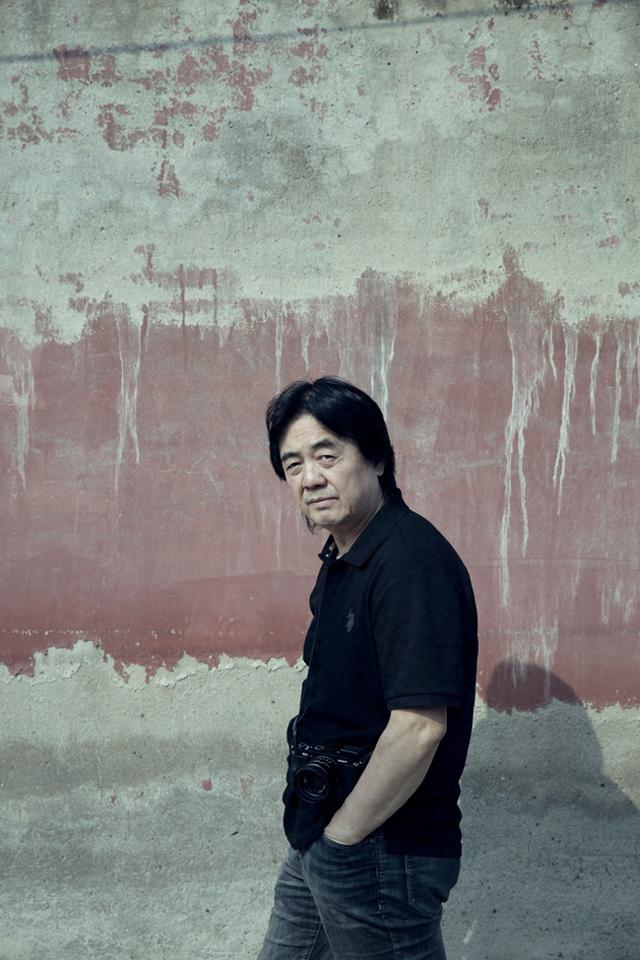 新窑子三十年：一个摄影师与一个村庄的“纠缠”