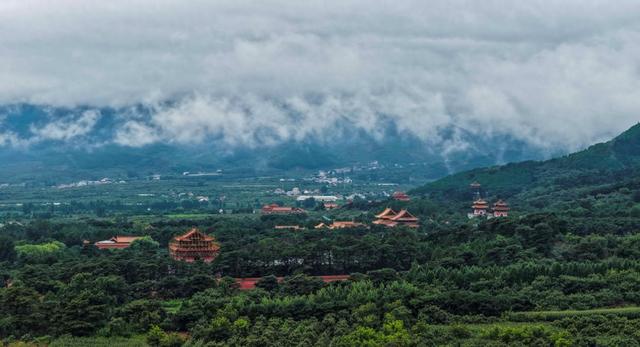 河北遵化：清东陵出现云海景观