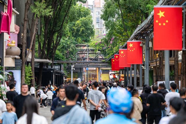 超级黄金周新趋势：国内长途游占比攀升，北京、成都、上海最“热”！